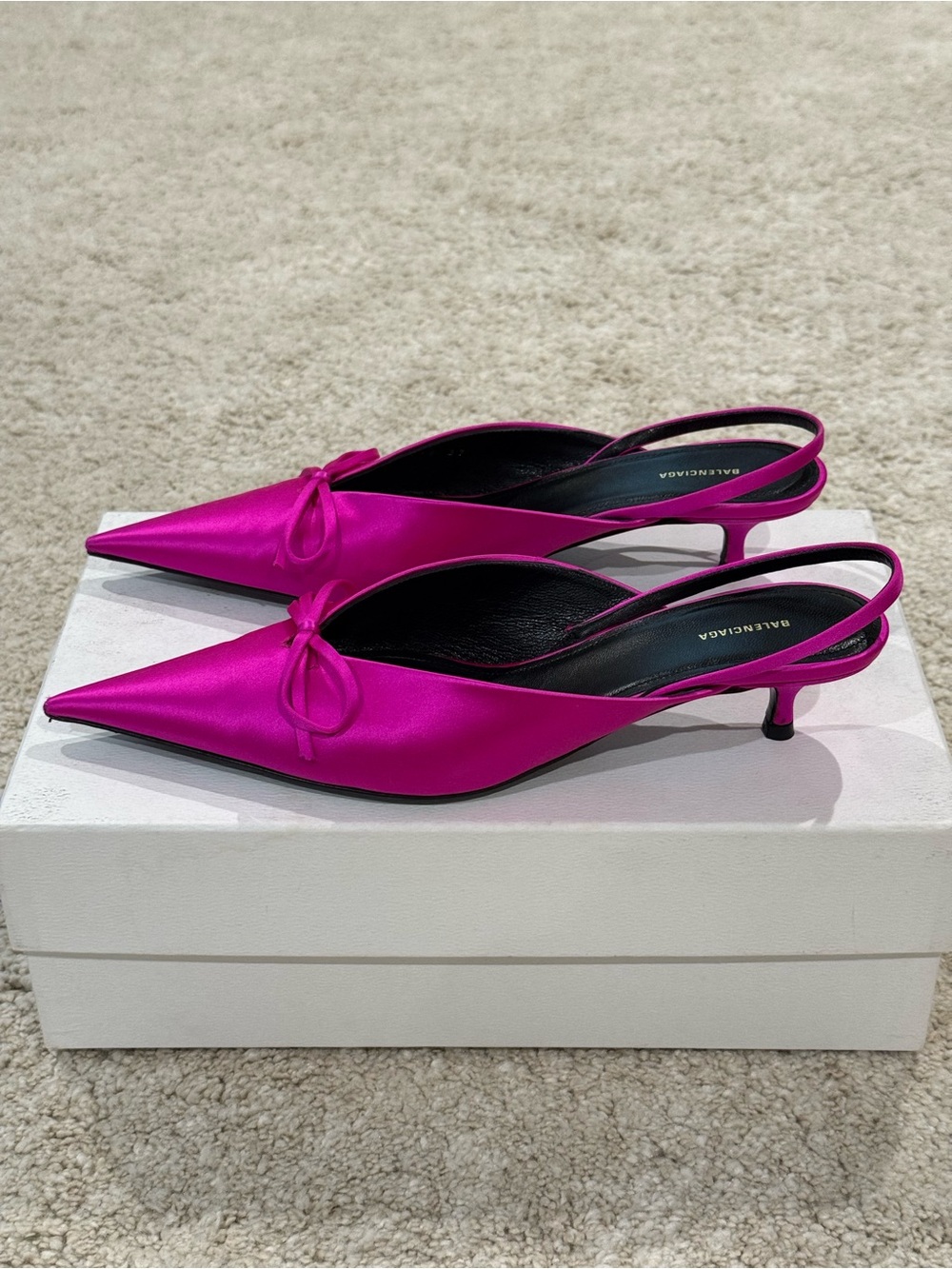 Balenciaga Fuchsia Pointed-Toe Satin Mules 
with Bow IT 37 - Picture 8 of 15
